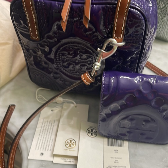 Tory Burch NWT purple patent leather cube embroidered 2 way w/ wallet - Picture 16 of 16
